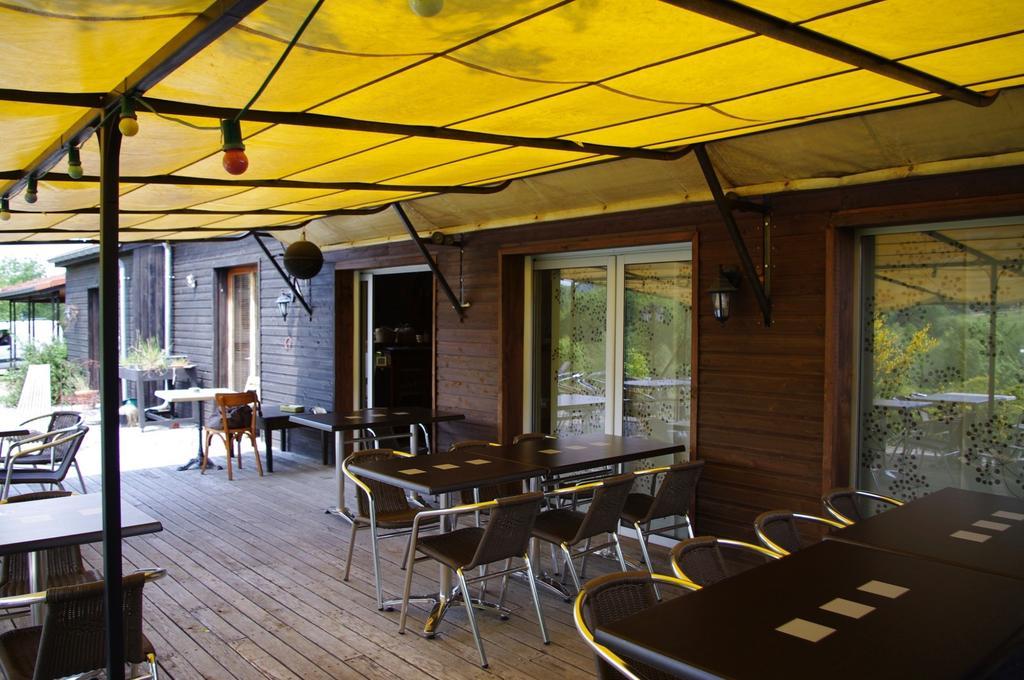 Les Roulottes Et Cabanes Du Livradois Cunlhat Exterior foto